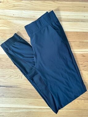 ATHLETA Brooklyn Mid Rise Jogger, size 4 Tall